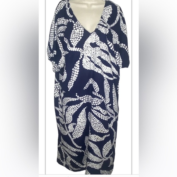 Mo Woman Abstract Print Casual Dress M Navy Blue White V-Neck Short Sleeves - Picture 1 of 14
